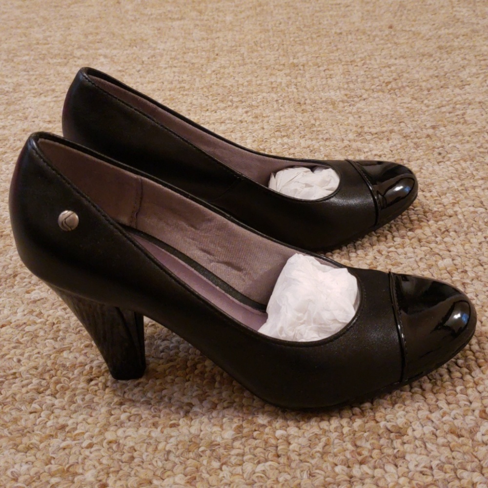 LifeStride Velocity Memory Foam Heels